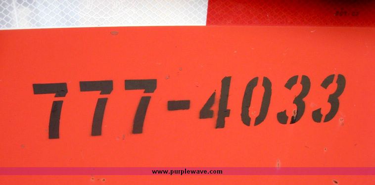 image for item 6560 1993 Landoll 345-31 30' tandem axle trailer