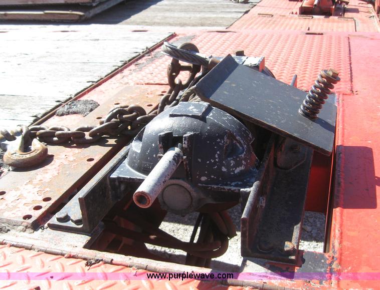 image for item 6561 1996 Landoll 345-31 30' tandem axle trailer