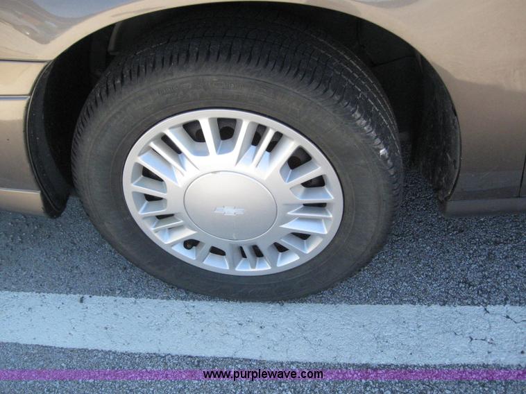 image for item 6562 2002 Chevrolet Malibu