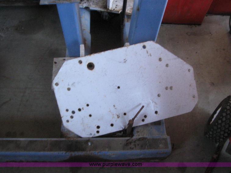 image for item 6580 1990 OTC 1750 heavy duty engine stand