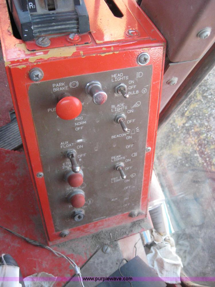 image for item 6619 1993 Galion 830 motor grader