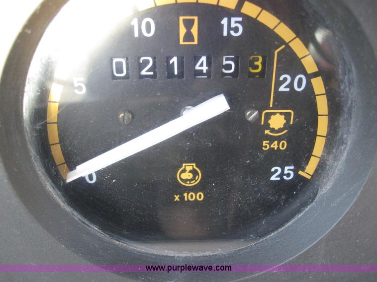 image for item 6620 1993 Ford 555D loader backhoe