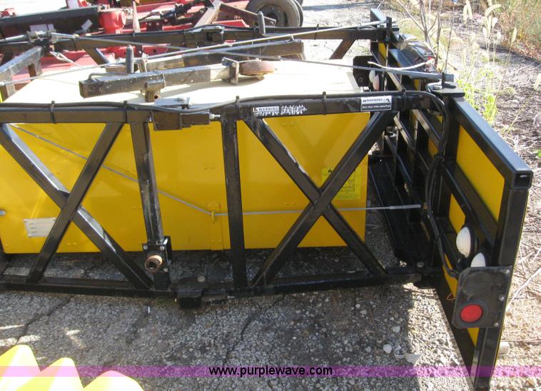 image for item 6629 1999 Enabs Safe-Stop energy absorption crash attenuator