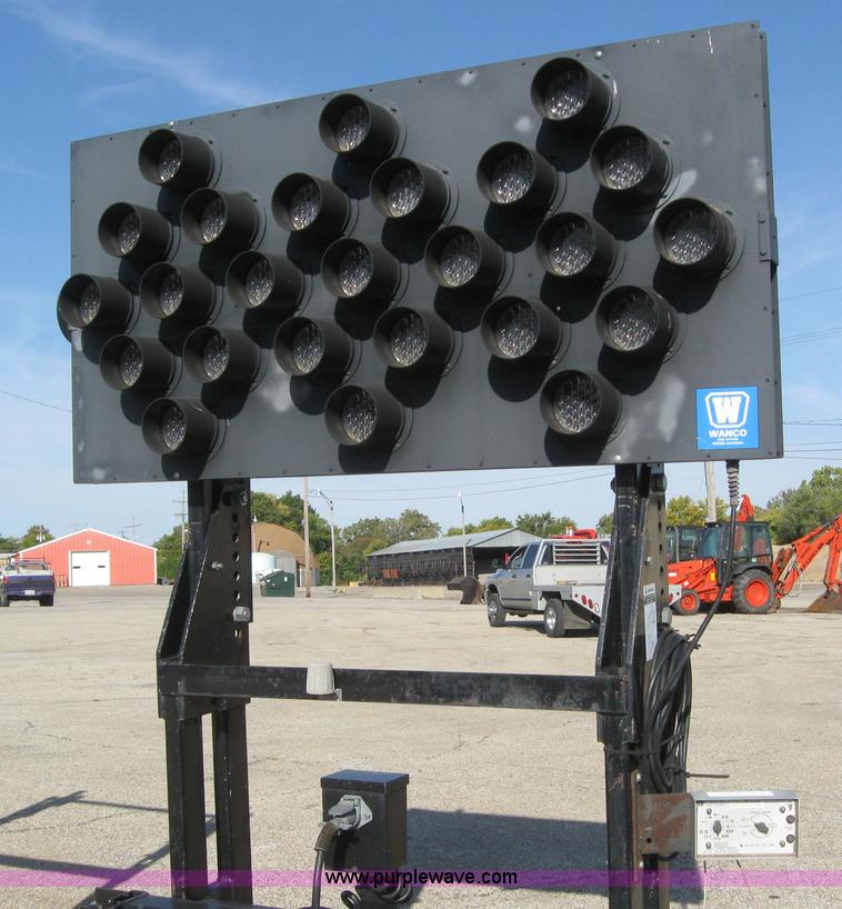 image for item 6629 1999 Enabs Safe-Stop energy absorption crash attenuator