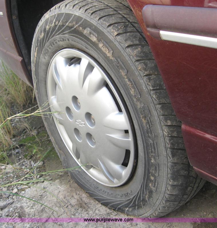 image for item 6632 2001 Chevrolet Lumina