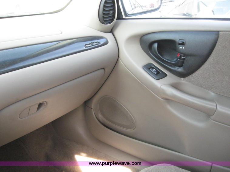 image for item 6633 2001 Chevrolet Malibu