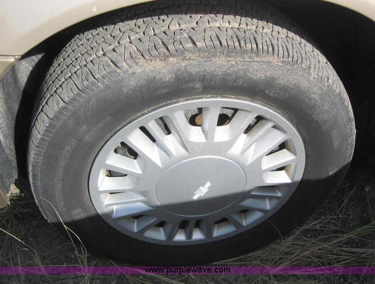 image for item 6633 2001 Chevrolet Malibu