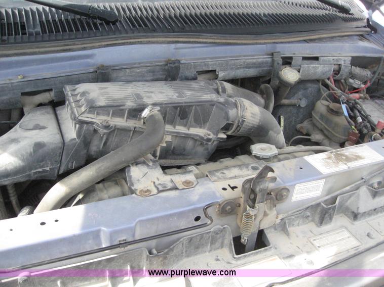 image for item 6650 1995 Ford Club Wagon E350 HD