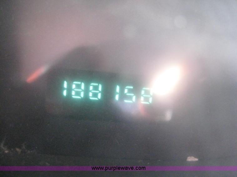 image for item 6658 2001 Dodge Ram 1500 extended cab pickup