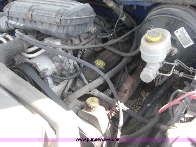 image for item 6658 2001 Dodge Ram 1500 extended cab pickup