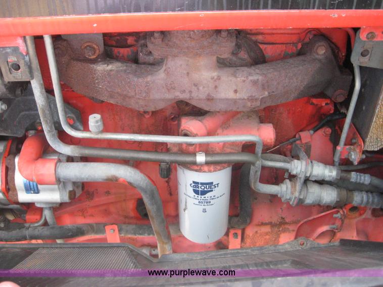 image for item 6665 1996 New Holland 6640SL wheel tractor