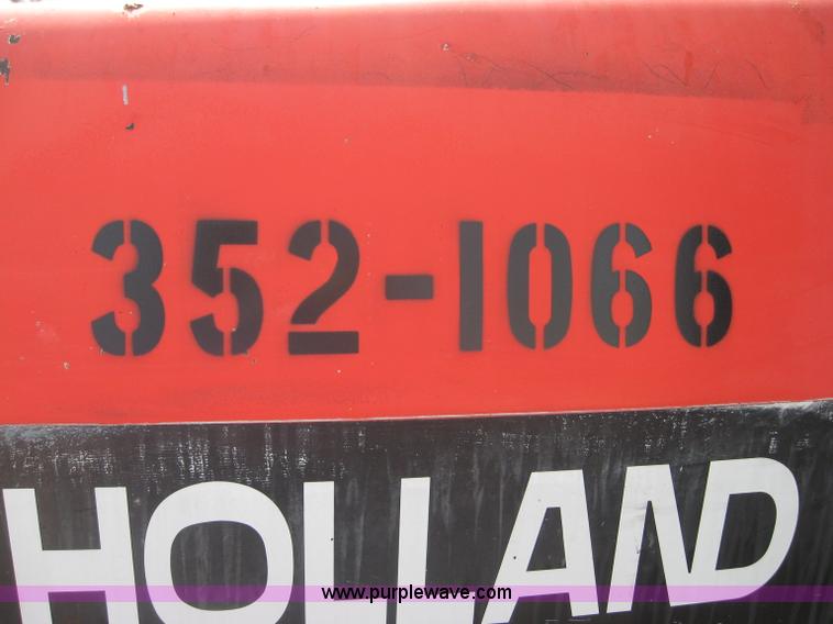 image for item 6665 1996 New Holland 6640SL wheel tractor