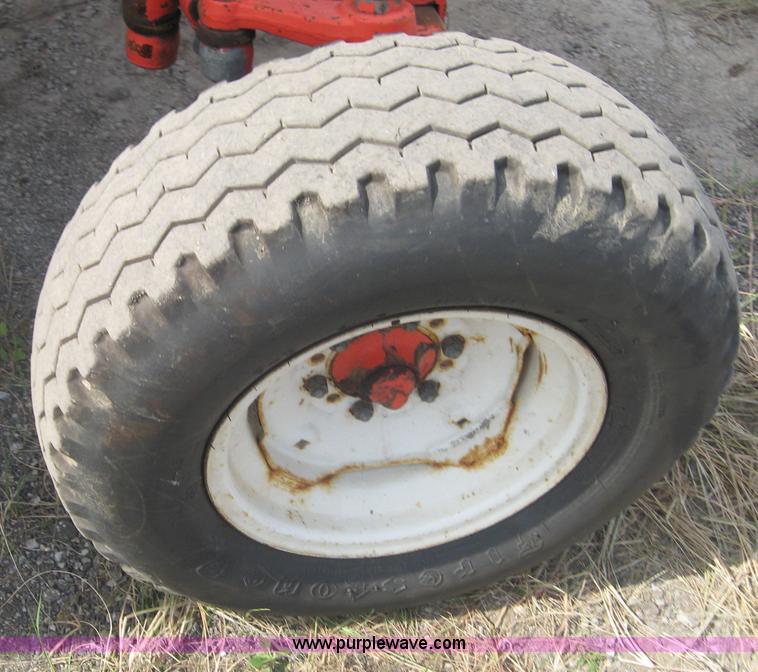 image for item 6666 1998 New Holland 6640SL wheel tractor