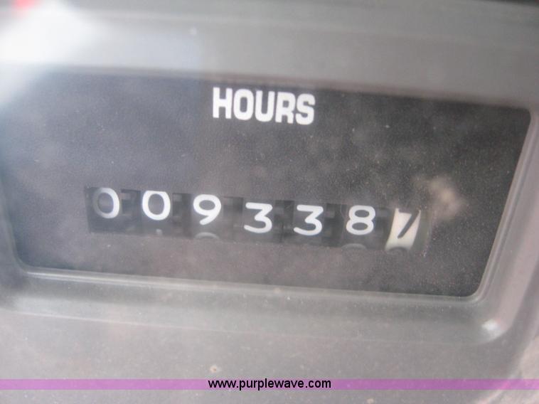 image for item 6667 1997 International 4900 truck with 13' dump bed