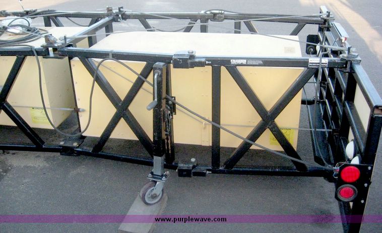 image for item 6679 1999 Enabs truck mounted energy absorption crash attenuator