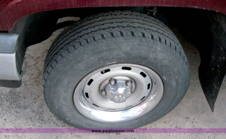 image for item 6682 2001 Dodge Ram 1500