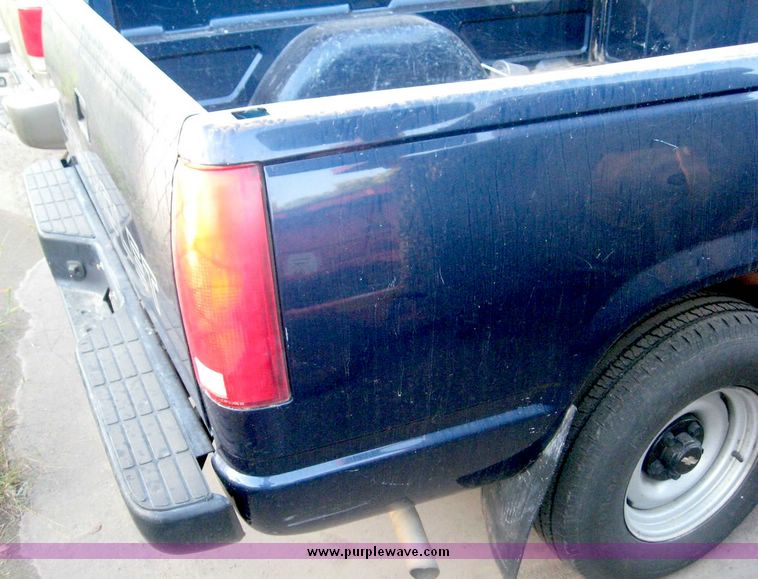 image for item 6683 1998 Chevrolet C1500