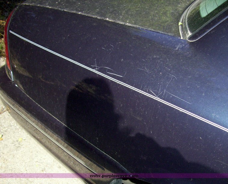 image for item 7199 2002 Ford Crown Victoria