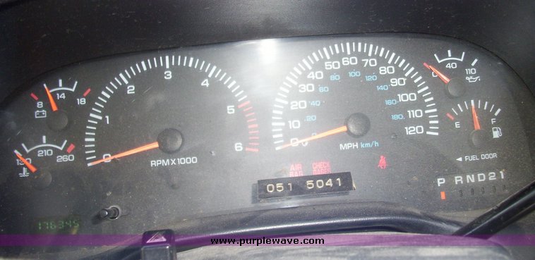 image for item 7201 2001 Dodge Ram 1500 pickup truck