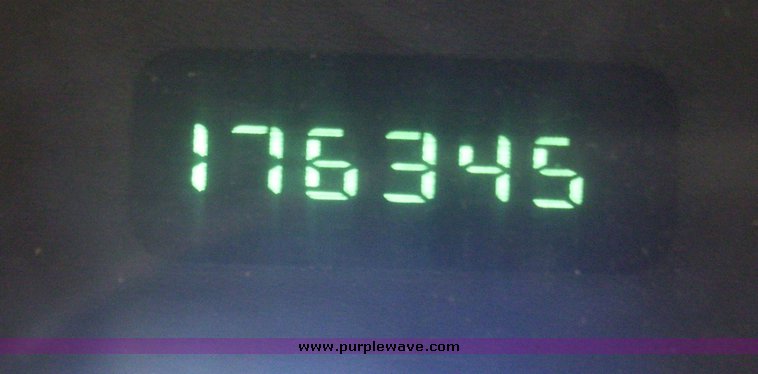 image for item 7201 2001 Dodge Ram 1500 pickup truck