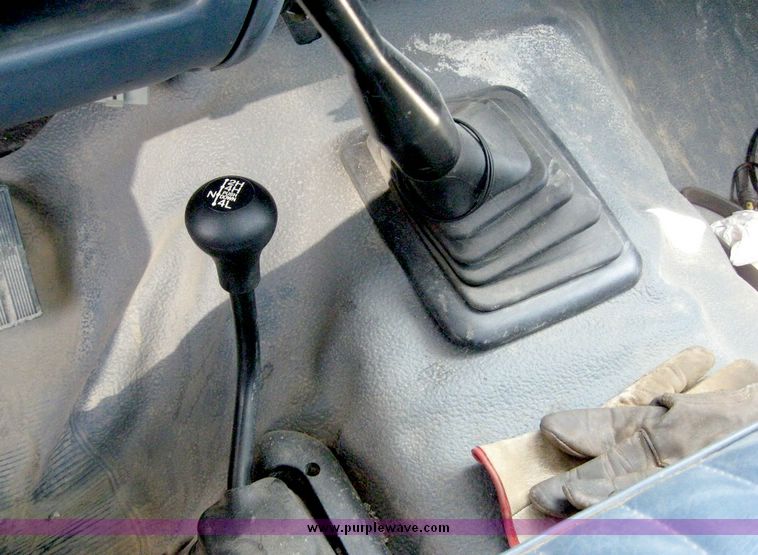 image for item 8533 1993 Ford F250 pickup truck