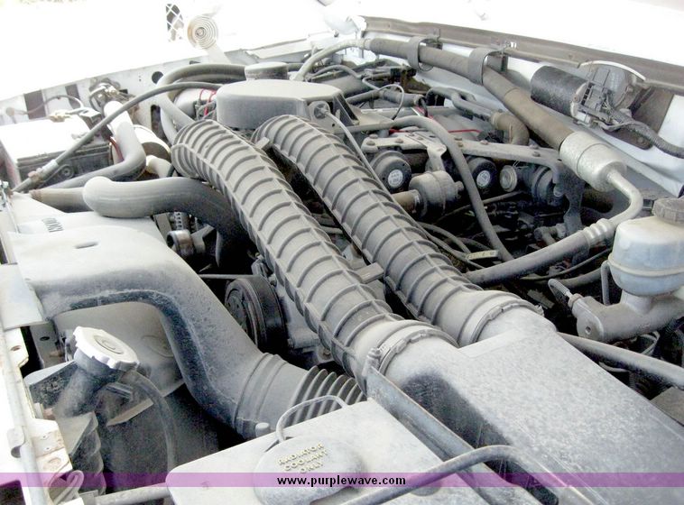 image for item 8533 1993 Ford F250 pickup truck