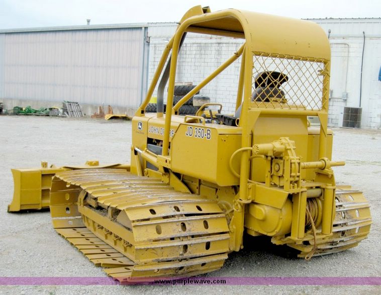 image for item 4403 1973 John Deere 350-B dozer