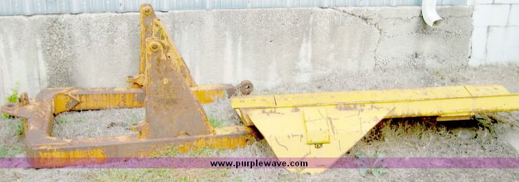 image for item 4403 1973 John Deere 350-B dozer