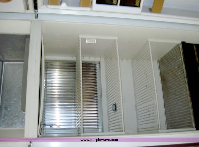 image for item 4404 1980 Winnebago 30' motor home