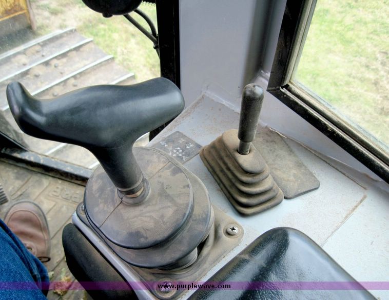 image for item 4405 2003 John Deere 650H LGP dozer