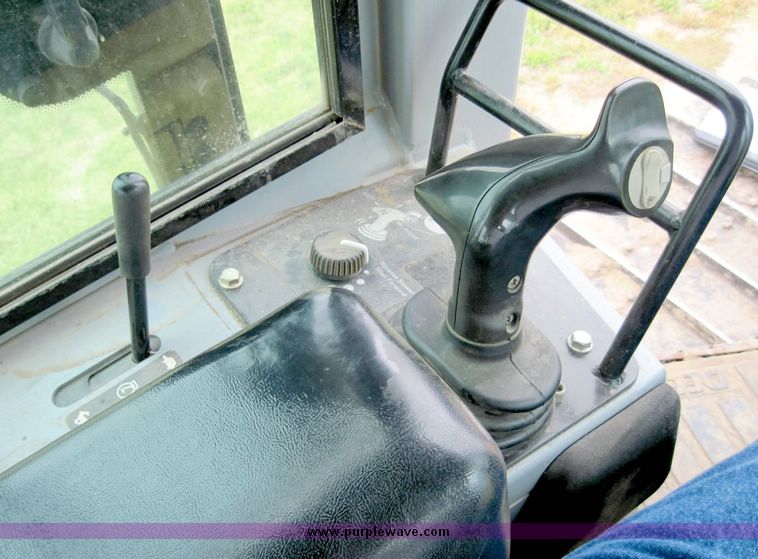 image for item 4405 2003 John Deere 650H LGP dozer