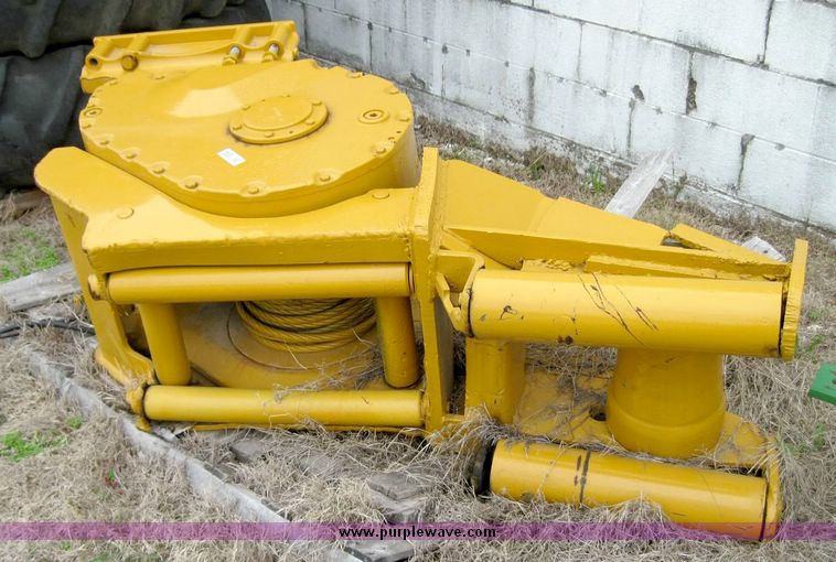 image for item 4406 John Deere winch with controls