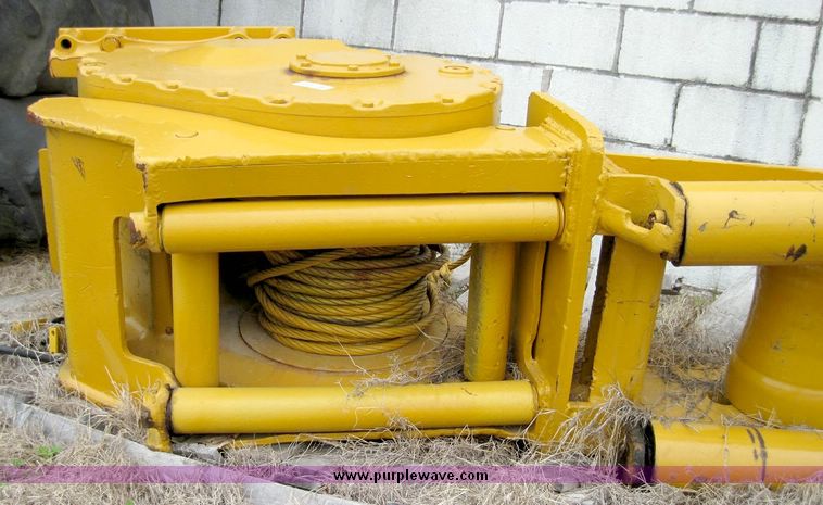 image for item 4406 John Deere winch with controls