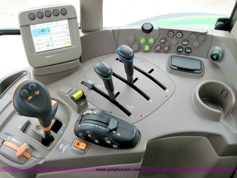 image for item 4417 2009 John Deere 6430 MFWD tractor