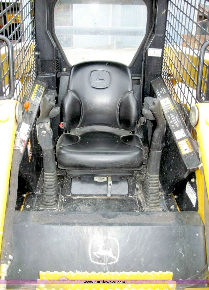 image for item 4419 2007 John Deere CT322 compact track loader