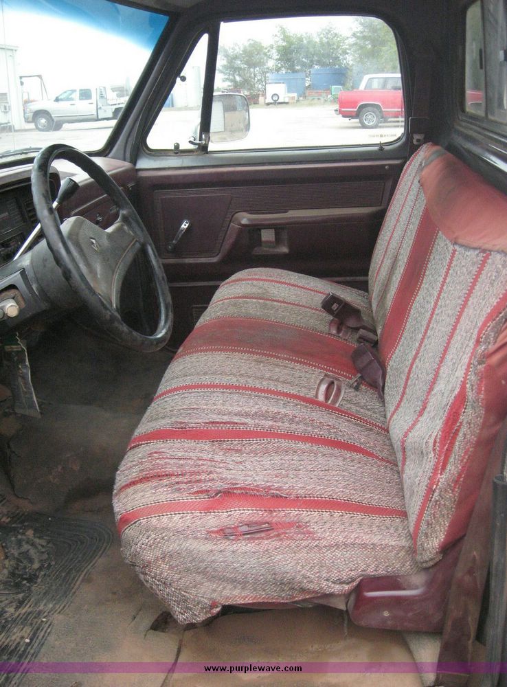 image for item 6697 1989 Dodge D-250 pickup