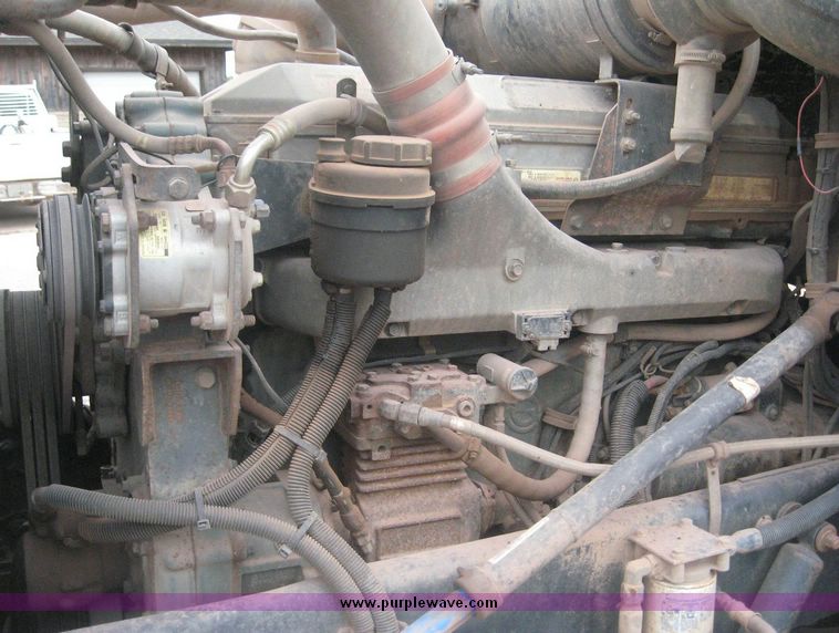 image for item 6698 1992 Peterbilt 378 tandem axle truck with 70 barrel tank