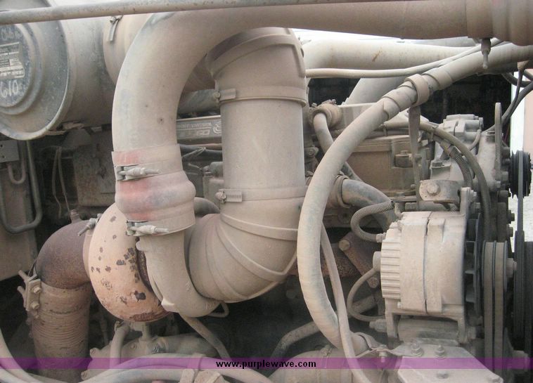 image for item 6698 1992 Peterbilt 378 tandem axle truck with 70 barrel tank