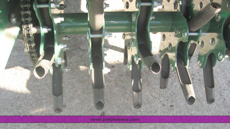 image for item 6711 Billy Goat EZ air aerator