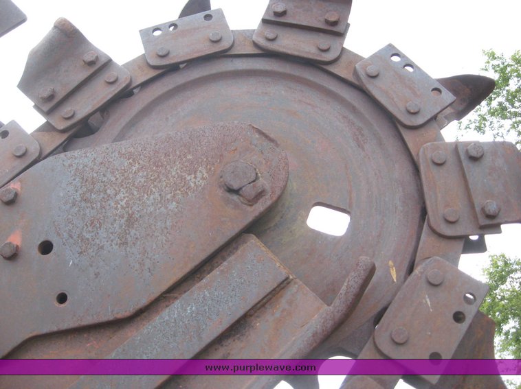 image for item 6721 Ditch Witch R100A trencher