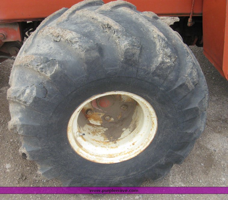 image for item 6721 Ditch Witch R100A trencher