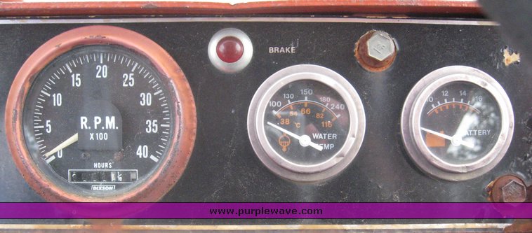 image for item 6721 Ditch Witch R100A trencher