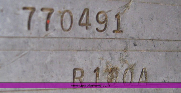 image for item 6721 Ditch Witch R100A trencher