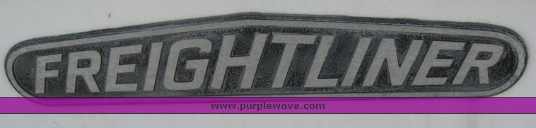 image for item 6723 1993 Freightliner Conventional FLD120 semi truck with sleeper