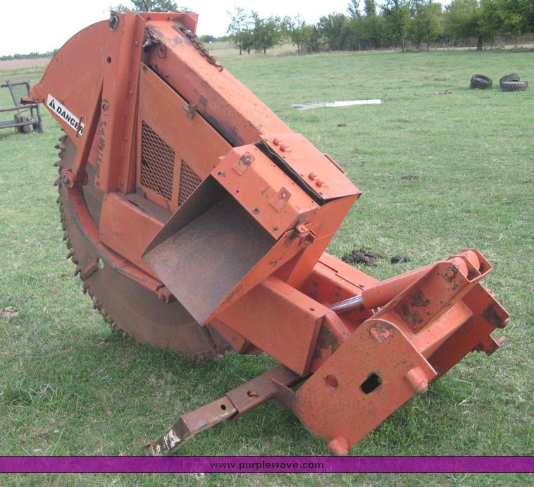 image for item 6744 Ditch Witch R65ES24 rock saw