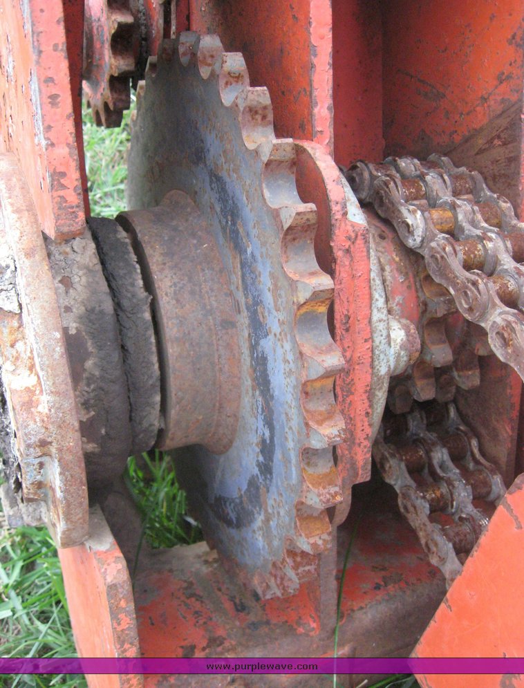 image for item 6744 Ditch Witch R65ES24 rock saw