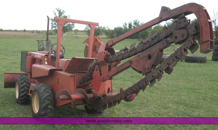 image for item 6745 Ditch Witch R65 trencher