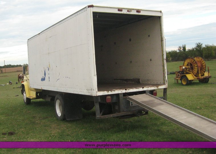 image for item 6747 1985 GMC C6500 box truck
