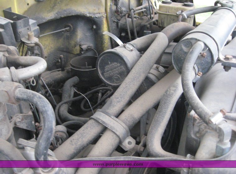 image for item 6747 1985 GMC C6500 box truck