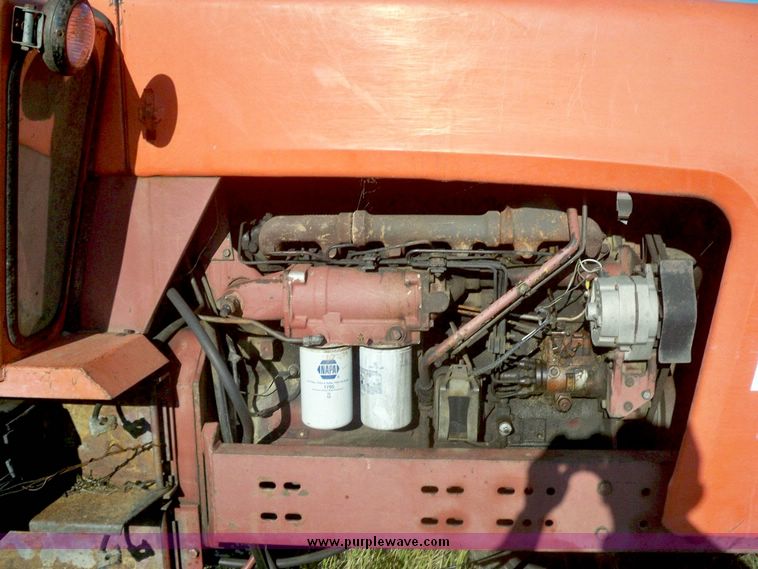 image for item 7527 Allis-Chalmers 7080 tractor